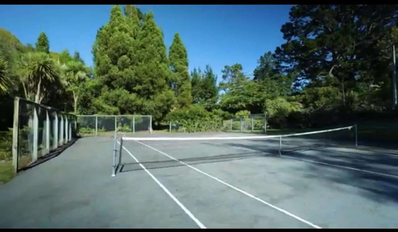 Lakeside & Tennis Court Paradise Rotorua New Zealand