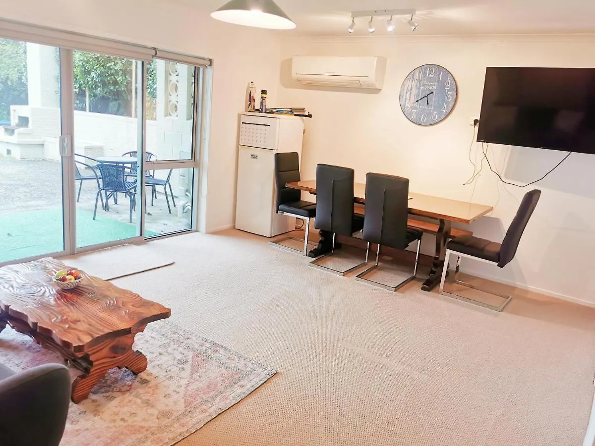 Apartment Lakeside & Tennis Court Paradise Rotorua